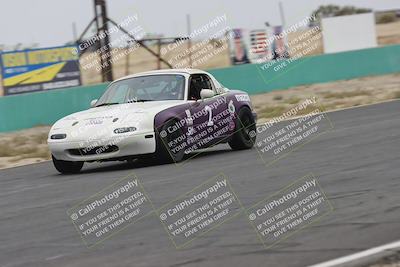 media/Jun-01-2025-CalClub SCCA (Sun) [[eae223c5dd]]/Group 5/Race (Front Straight)/